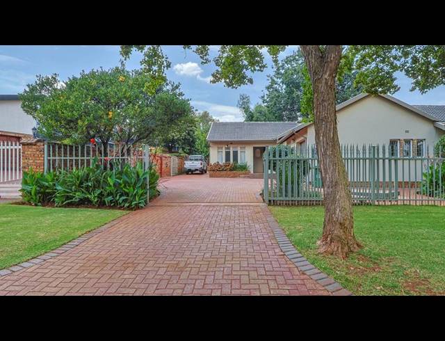 3 BEDROOM HOUSE FOR SALE IN DENNESIG